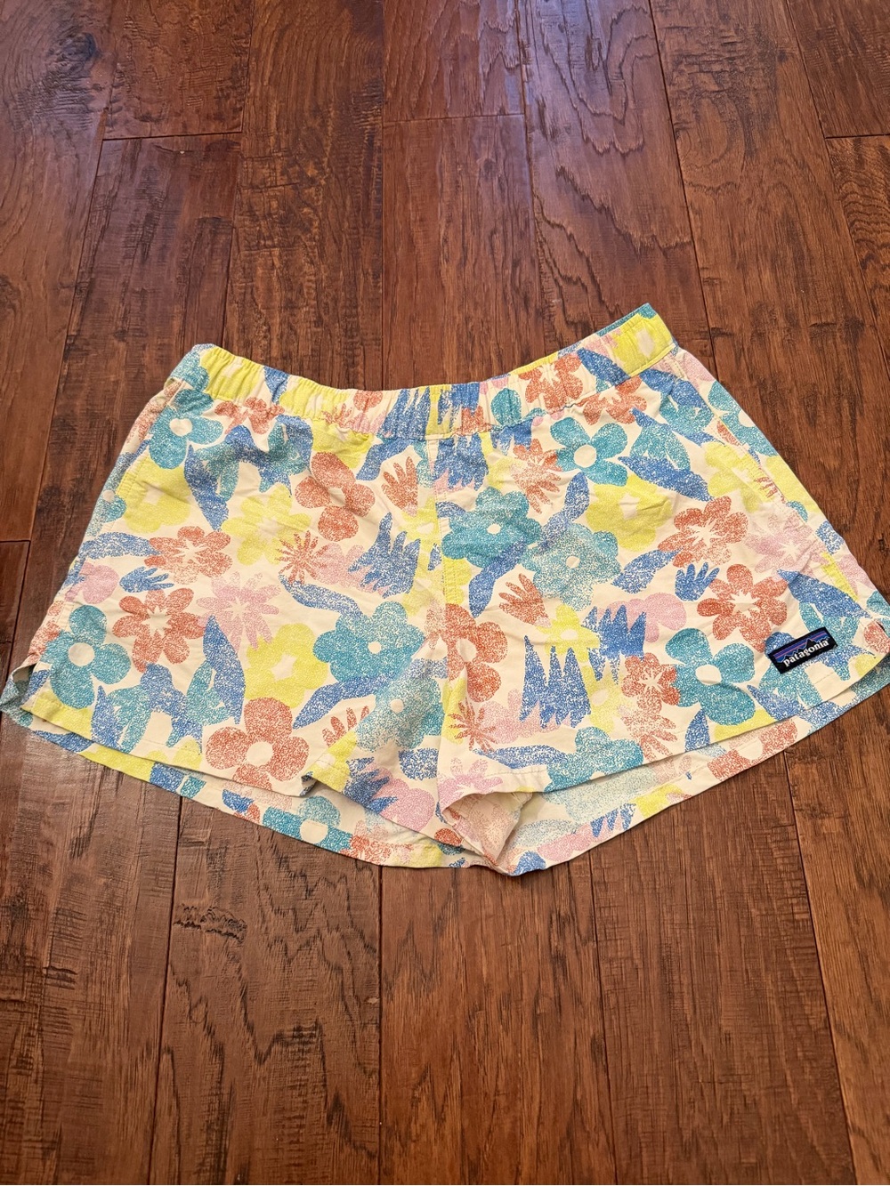 Women’s Patagonia Barely Baggies Shorts - Picture 2 of 14